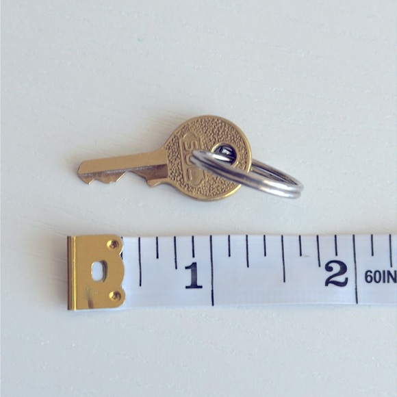 🌹LOUIS VUITTON S213 LV KEY ONLY #S213 rare key number - Picture 3 of 6